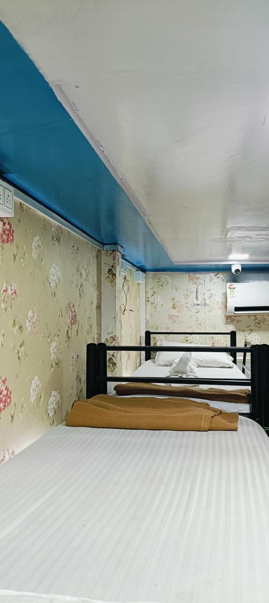 New Mahira 3* Bombay